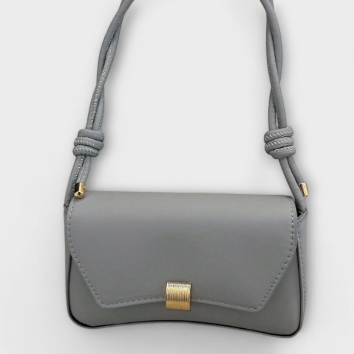 Women's Stylish Shoulder Bag Chic Design Versatile Everyday Use