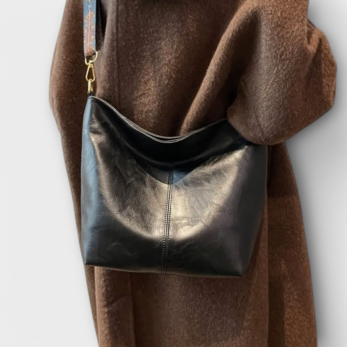 Women's Shoulder Bag Stylish Unique Strap Versatile Everyday Accessory