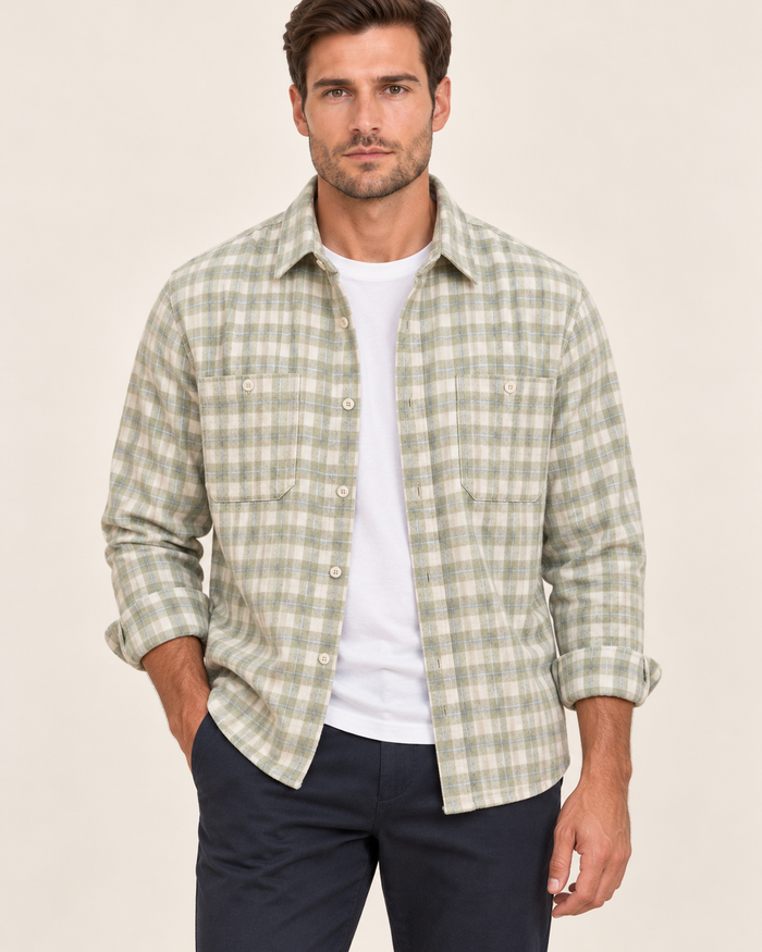 Men's Checked Flannel Shirt With Chest Pockets in Green