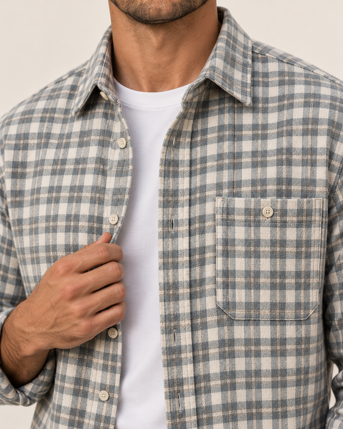 Men's Checked Flannel Shirt With Chest Pockets in Blue