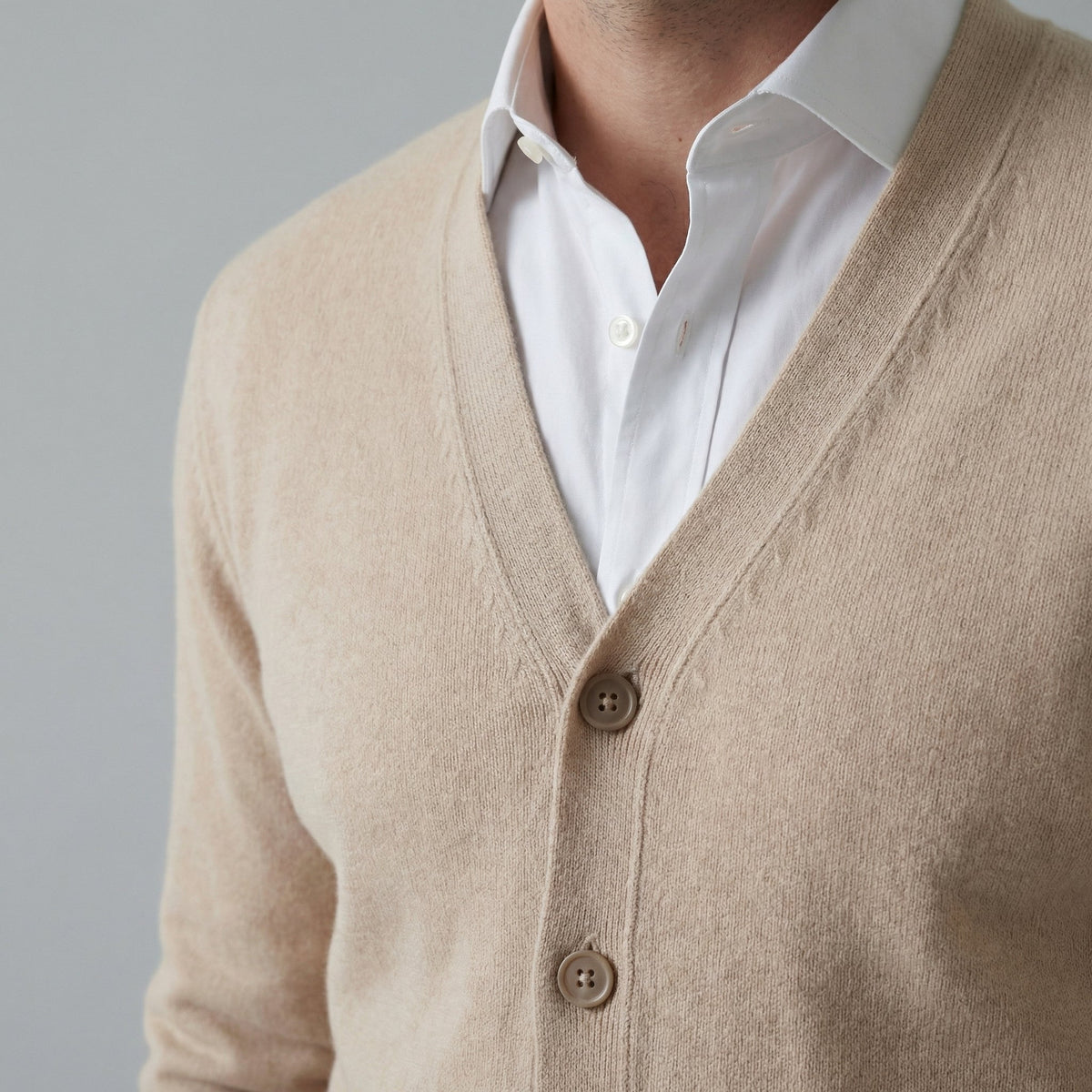 Men's Casual V-Neck Cardigan Relaxed Fit Long Sleeve Lightweight Layering
