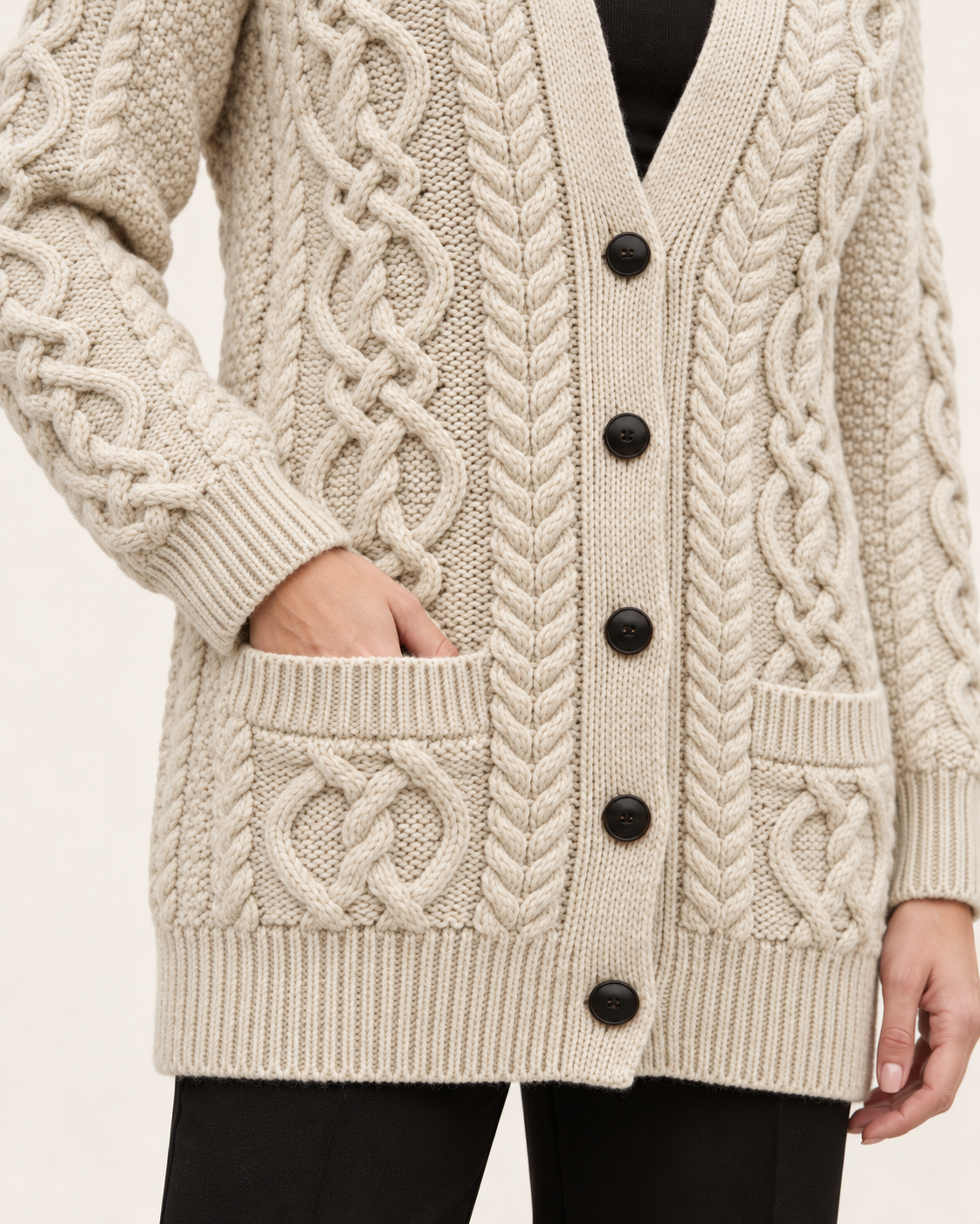 Women's Chunky Cable Knit Cardigan With Pockets