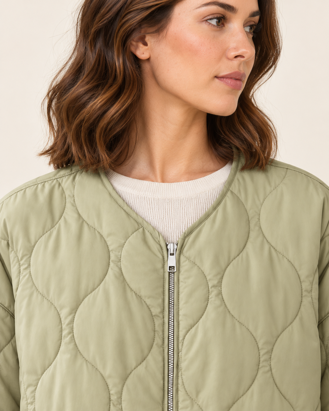 Women's Lightweight Quilted Jacket With Pockets