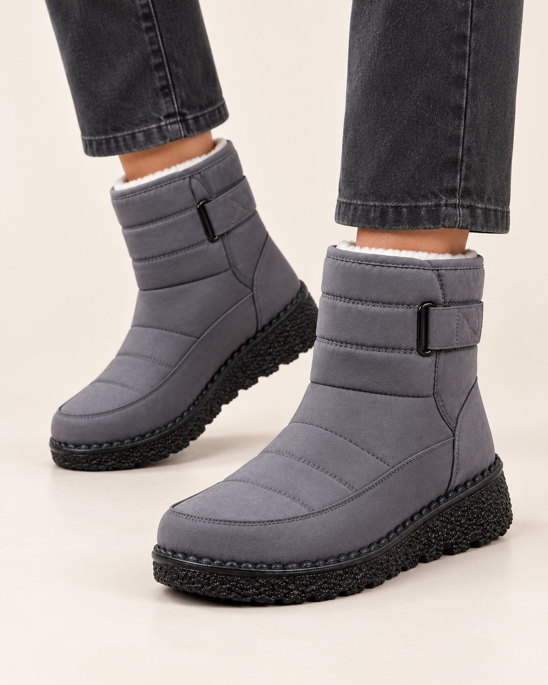 Women's Quilted Snow Boots With Strap