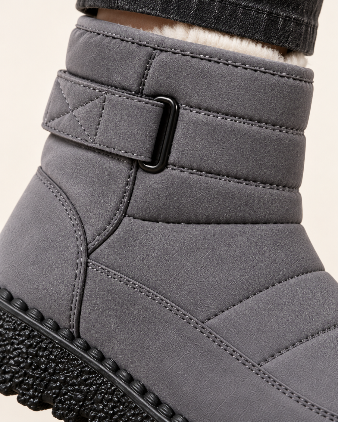 Women's Quilted Snow Boots With Strap