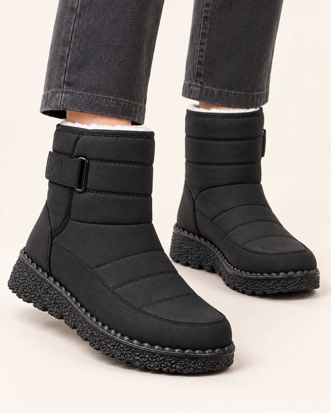 Women's Quilted Snow Boots With Strap