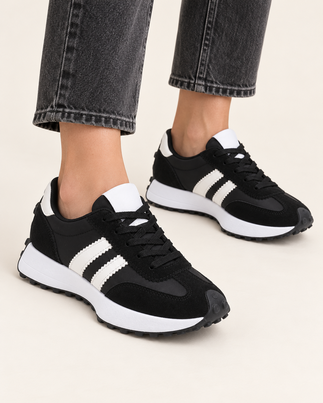 Women's Retro Suede Panel Trainers