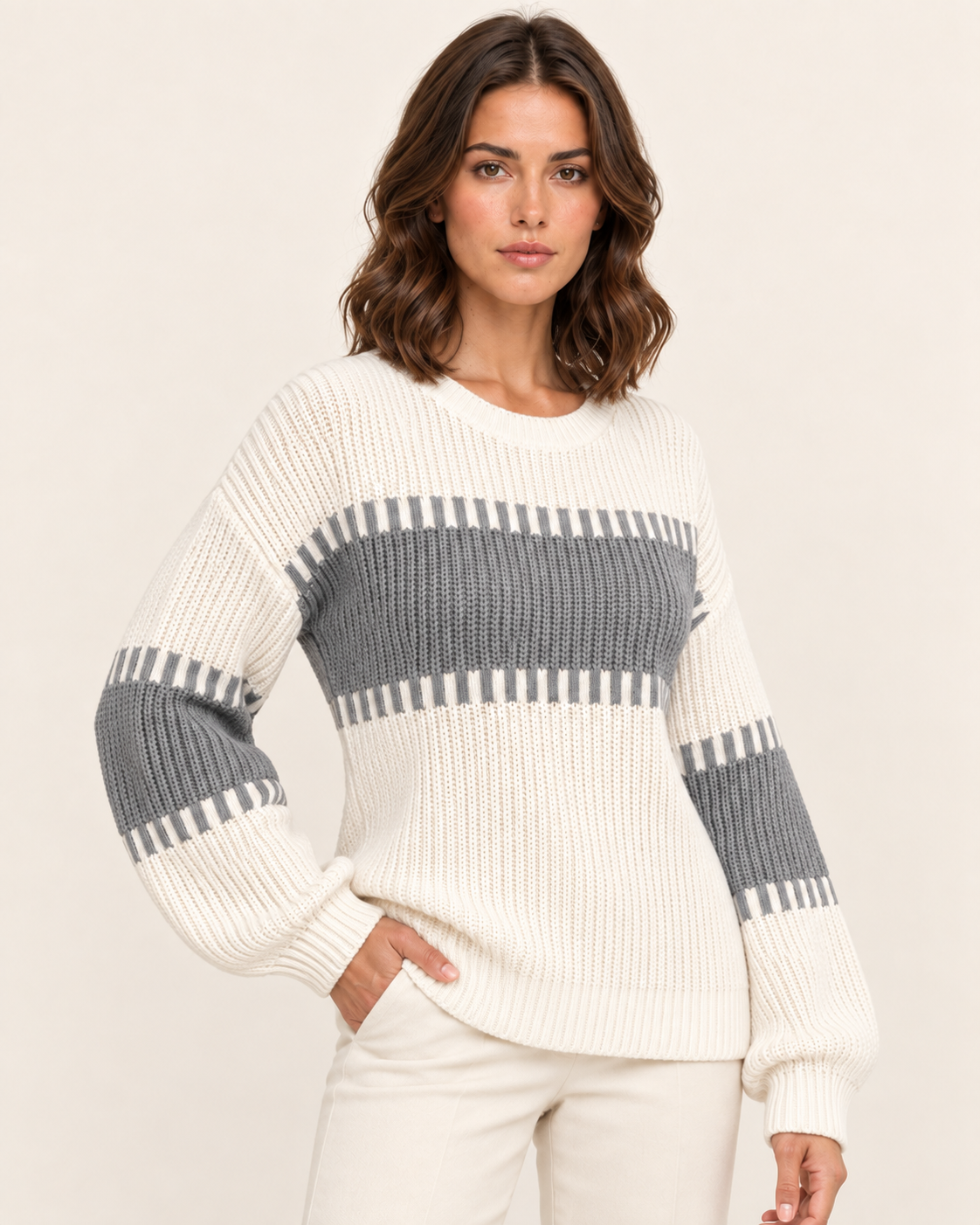 Women's Chunky Rib Colour Block Crew Neck Jumper in White & Grey