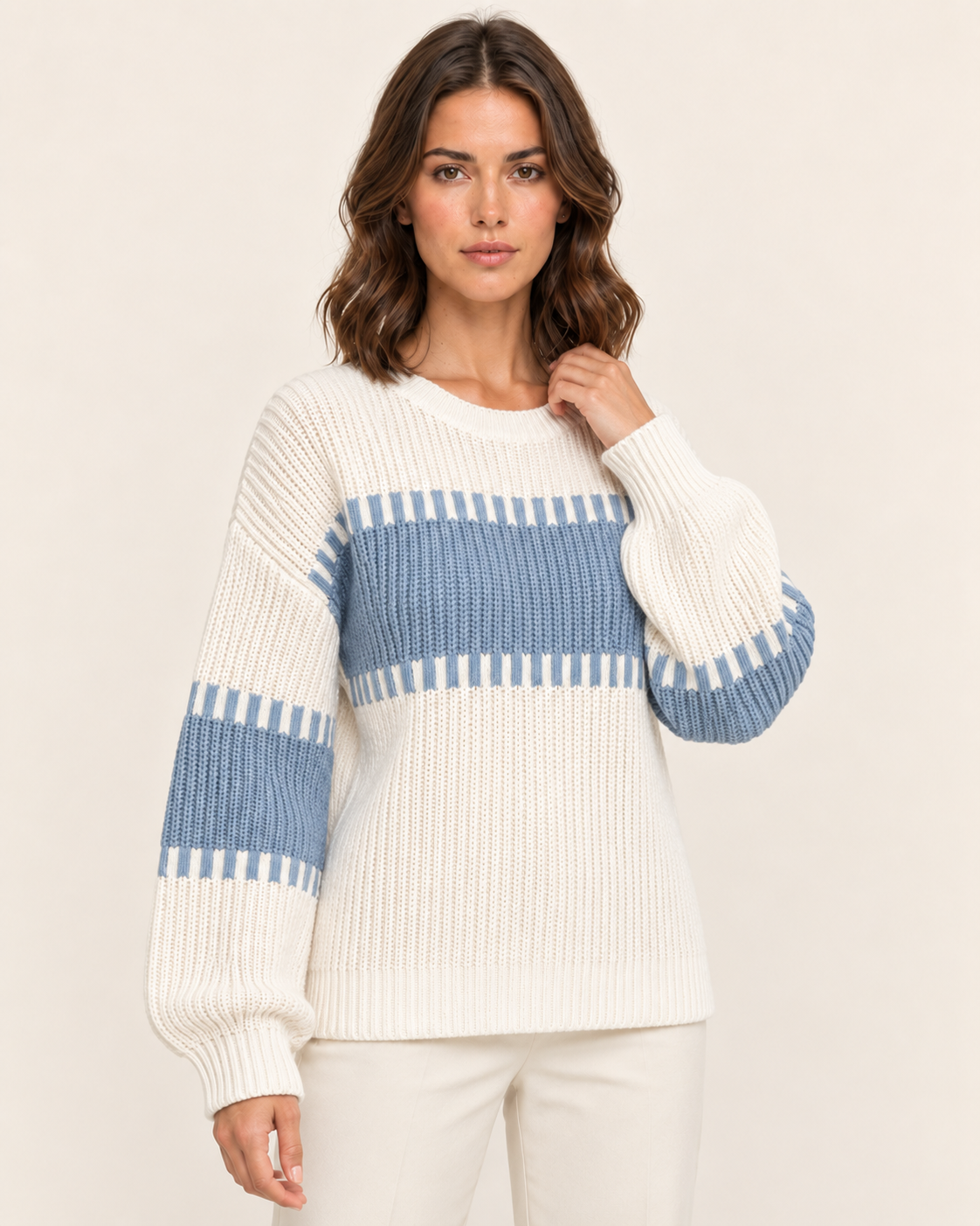 Women's Chunky Rib Colour Block Crew Neck Jumper in White & Blue