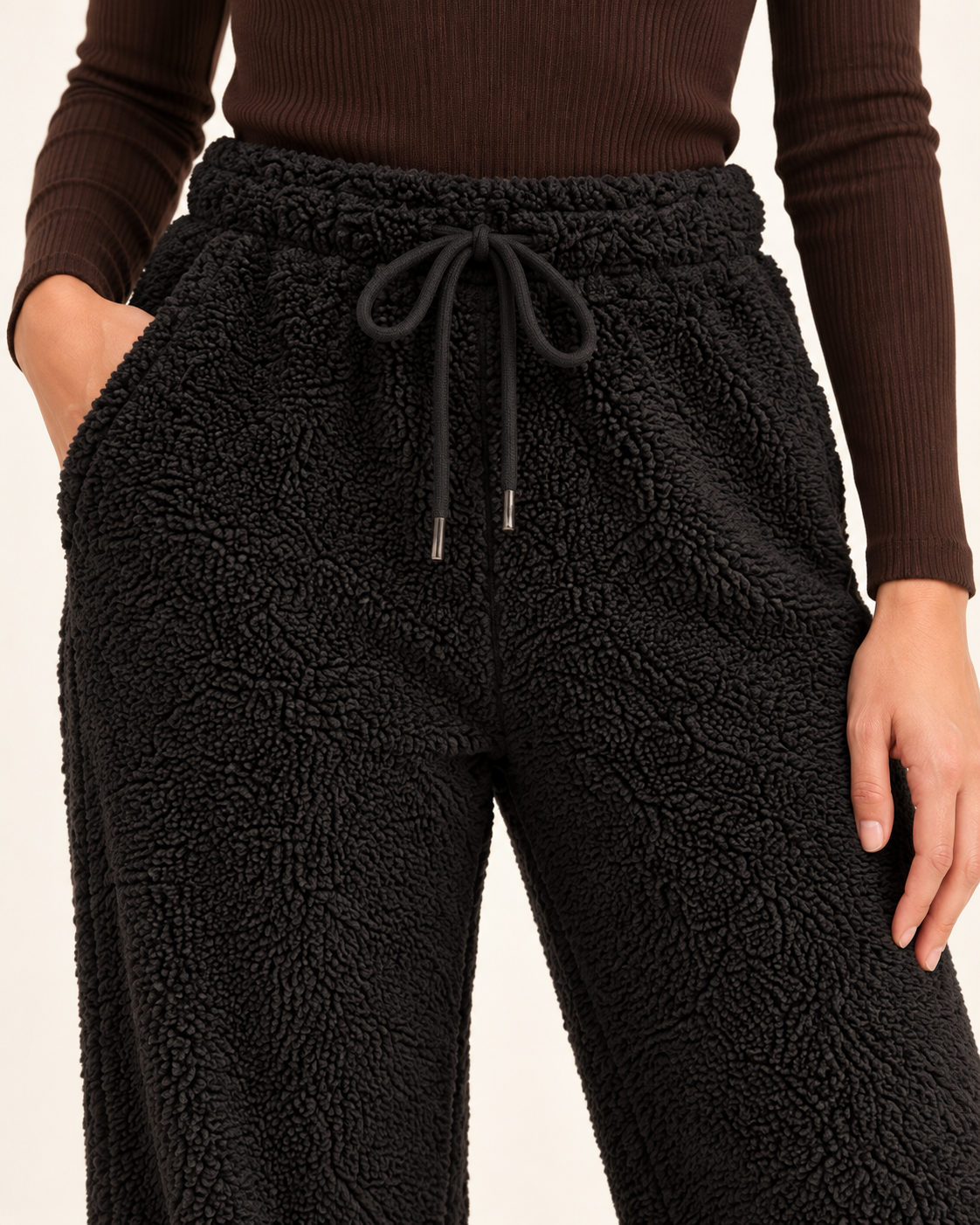 Women's Teddy Fleece Wide Leg Joggers in Black