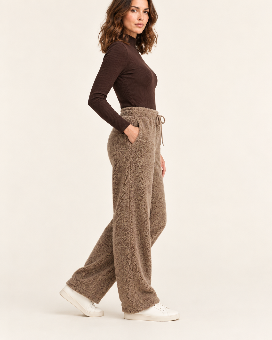 Women's Teddy Fleece Wide Leg Joggers in Taupe